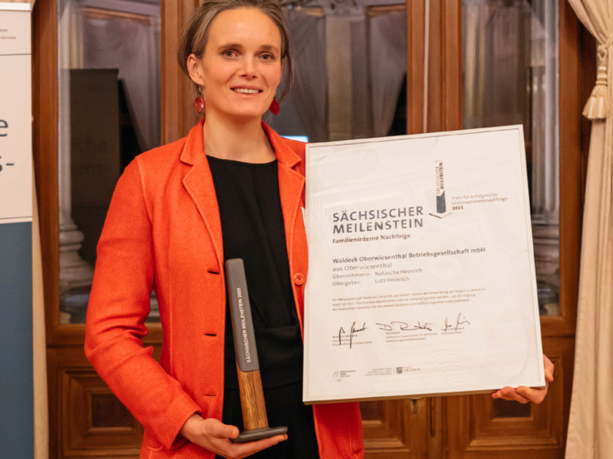 Sächsischer Meilenstein 2025 - Preisträger - BASISLAGER Fichtelberg - familieninterne Nachfolge